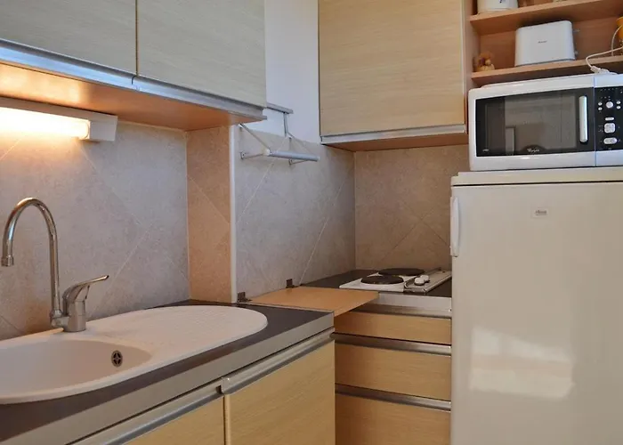 Lv280-c303 4 Couchages