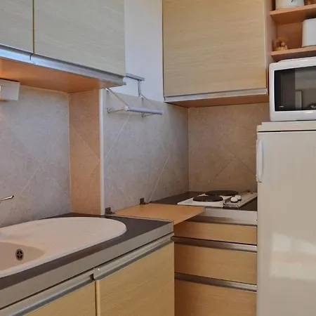 Lv280-c303 4 Couchages Le Lavandou